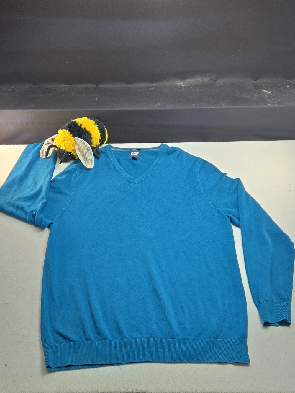 Lands' End Men's V-Neck Sweater in Bright Teal